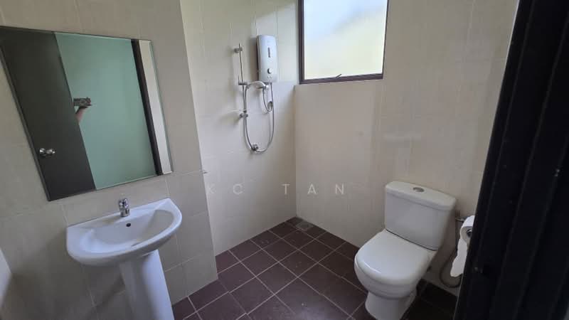 Rumah Teres 3 Tingkat untuk Dijual di Bandar Bayan Bahru (Bayan Lepas) - KC Tan - Bathroom - PropertyGuru.com.my