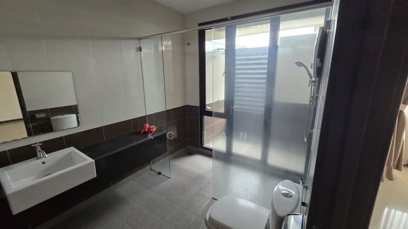 Rumah Teres 3 Tingkat untuk Dijual di Bandar Bayan Bahru (Bayan Lepas) - KC Tan - Bathroom - PropertyGuru.com.my
