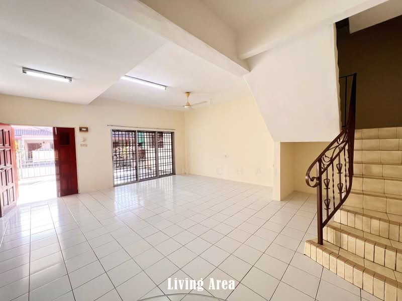2-storey Terraced House for Sale in Kampar (Perak) - Kevin Chai - Living Room - PropertyGuru.com.my