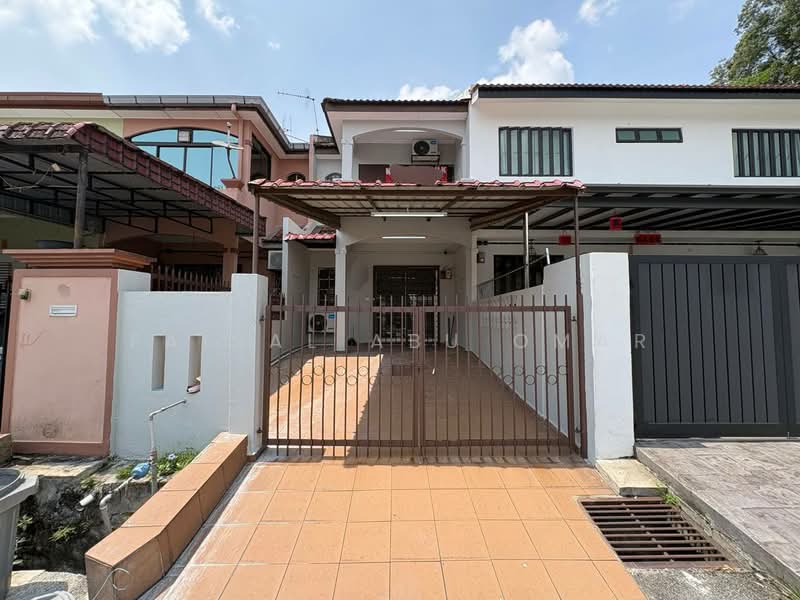 Rumah Teres 2 Tingkat untuk Disewa di Taman Sri Gombak (Gombak) - Faisal Abu Omar - Exterior - PropertyGuru.com.my