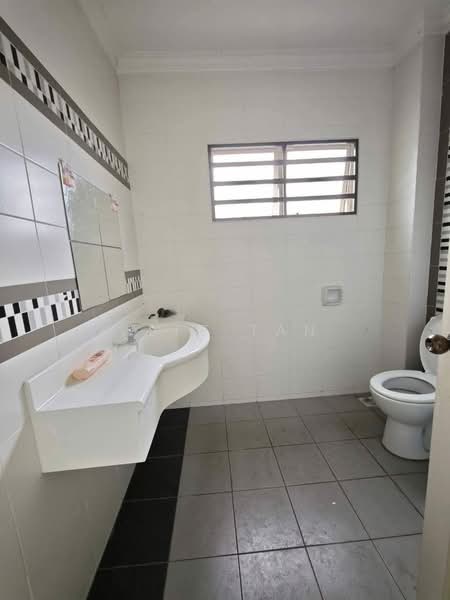 Rumah Kluster untuk Dijual di Taman Pengkalan Tiara (Ipoh) - Jeff Tan - Bathroom - PropertyGuru.com.my