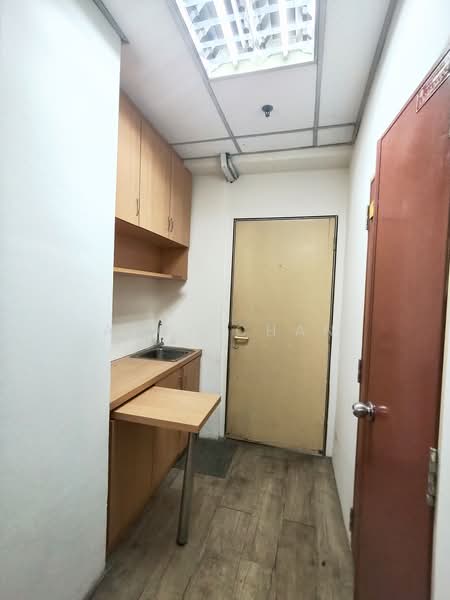 Office for Rent in Kampung Datuk Keramat (Keramat) - Abby Chan - Corridor - PropertyGuru.com.my