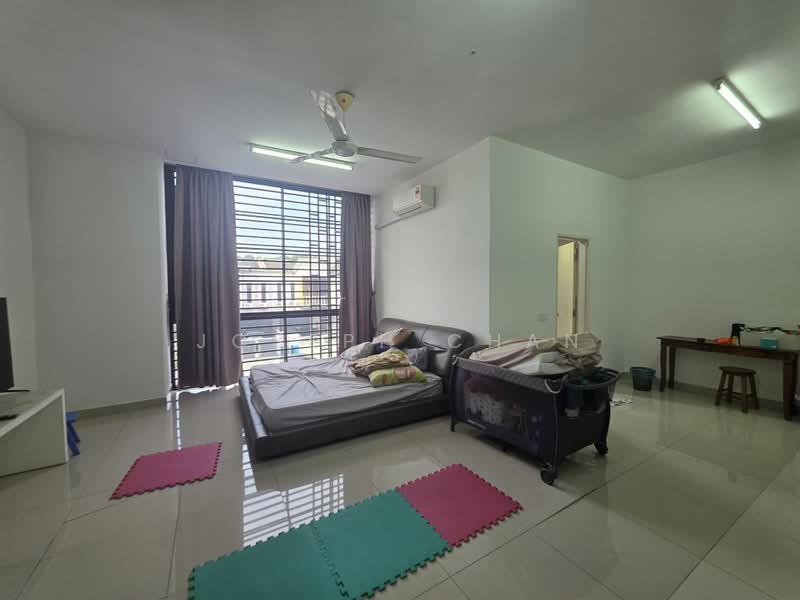 2-storey Terraced House for Sale in Setia Damai (Setia Alam) - Joseph Chan - Bedroom - PropertyGuru.com.my