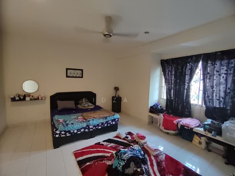 Rumah Teres 2 Tingkat untuk Dijual di Alam Budiman (Shah Alam) - Lidza . - Bedroom - PropertyGuru.com.my