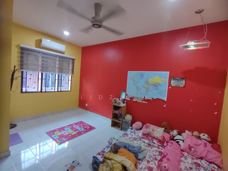 Rumah Teres 2 Tingkat untuk Dijual di Alam Budiman (Shah Alam) - Lidza . - Bedroom - PropertyGuru.com.my