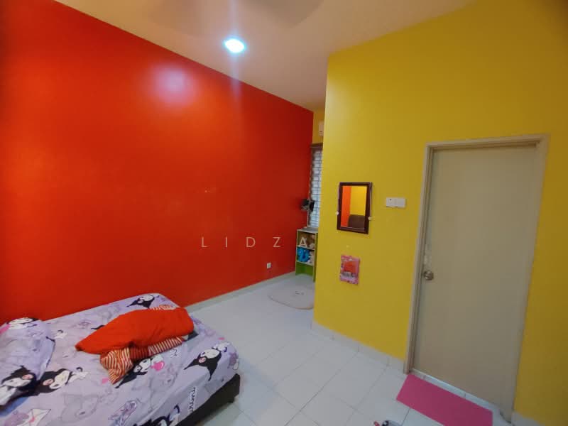 Rumah Teres 2 Tingkat untuk Dijual di Alam Budiman (Shah Alam) - Lidza . - Bedroom - PropertyGuru.com.my