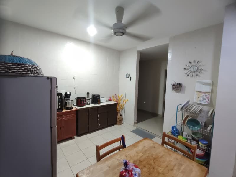 Rumah Teres 2 Tingkat untuk Dijual di Alam Budiman (Shah Alam) - Lidza . - Kitchen - PropertyGuru.com.my