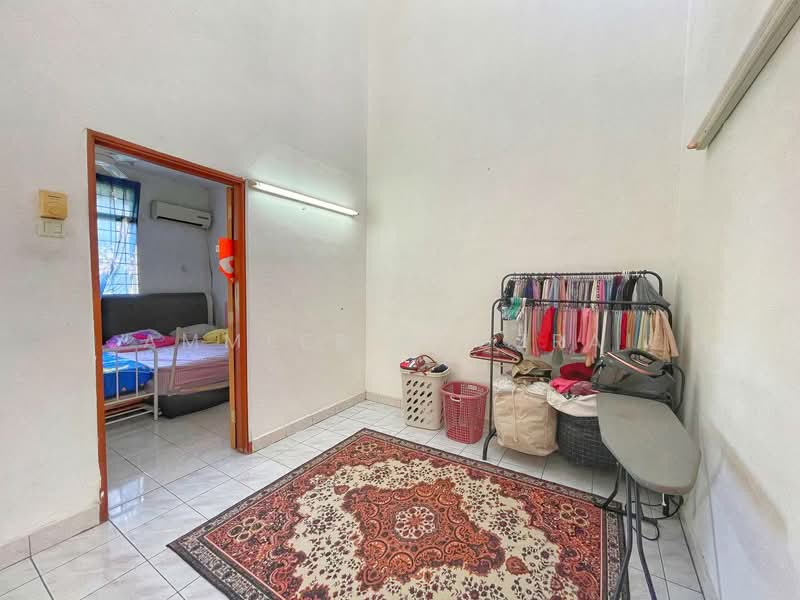 Rumah Teres 2 Tingkat untuk Dijual di Taman Kajang Utama (Kajang) - Ammeer Nadzrai - Bedroom - PropertyGuru.com.my