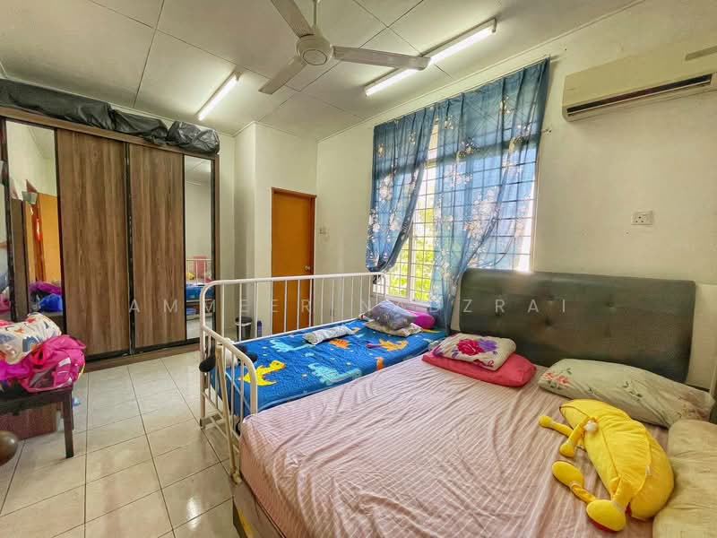 Rumah Teres 2 Tingkat untuk Dijual di Taman Kajang Utama (Kajang) - Ammeer Nadzrai - Bedroom - PropertyGuru.com.my