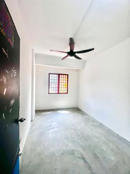 Apartment for Sale at Serdang Raya Court Apartment - Nini Malini - PropertyGuru.com.my