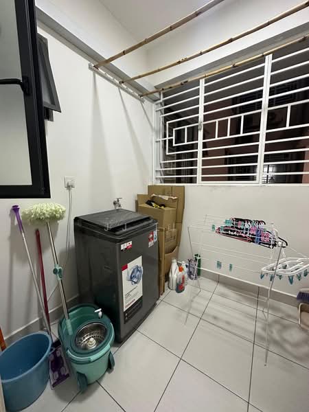 Kondominium untuk Disewa di Casa Green - JJ Lim - Balcony - PropertyGuru.com.my
