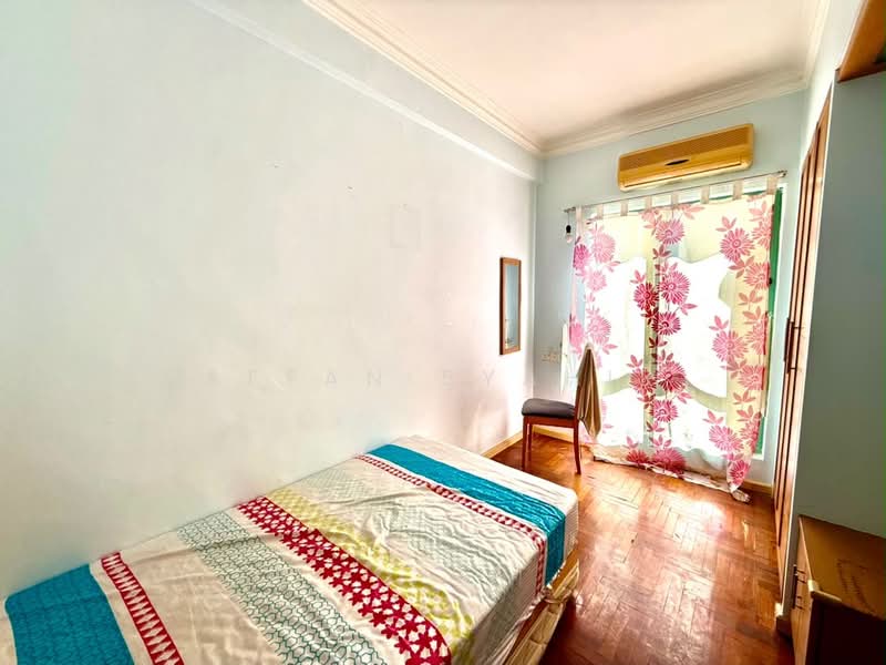 Condominium for Sale at Lanai Gurney - Affan Syahir - Bedroom - PropertyGuru.com.my