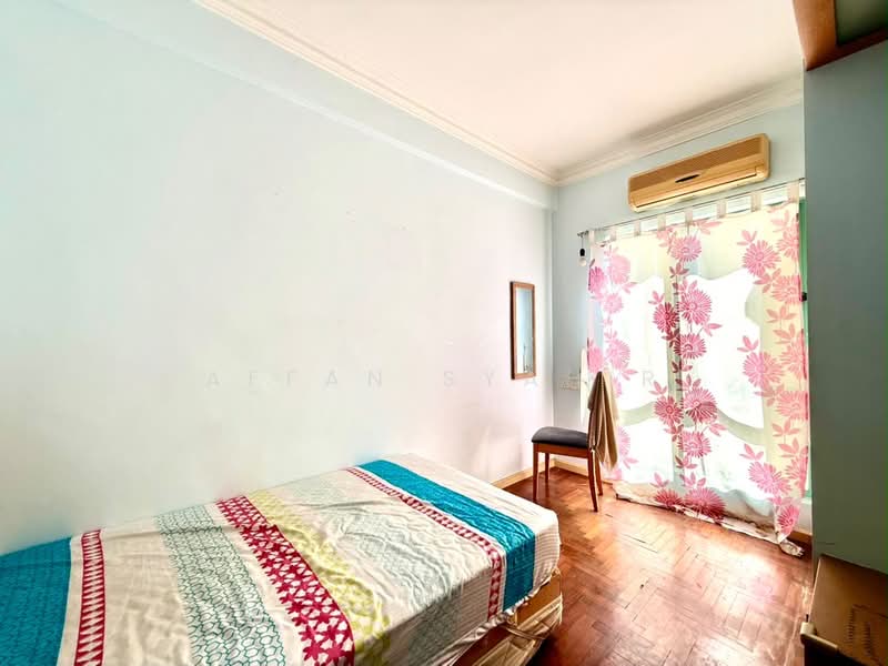 Condominium for Sale at Lanai Gurney - Affan Syahir - Bedroom - PropertyGuru.com.my