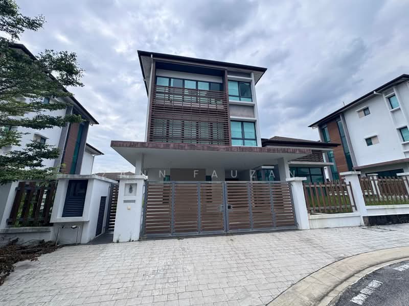 Bungalow for Sale in Subang Bestari (Shah Alam) - Zann Fauzan - Exterior - PropertyGuru.com.my