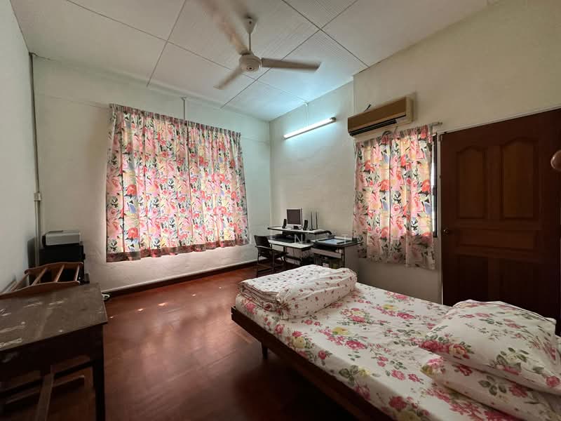 Semi-Detached House for Sale in George Town (Penang) - SERENEN TEH - Bedroom - PropertyGuru.com.my