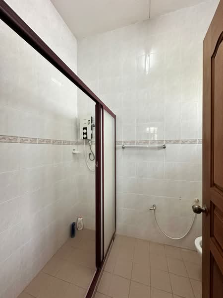 Semi-Detached House for Sale in George Town (Penang) - SERENEN TEH - Bathroom - PropertyGuru.com.my