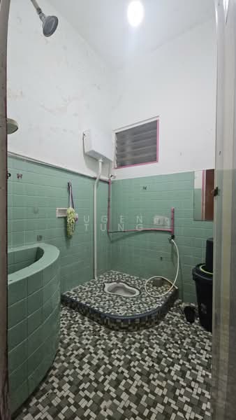 Rumah Berkembar untuk Dijual di Gelugor (Penang) - Eugene Tung - Bathroom - PropertyGuru.com.my