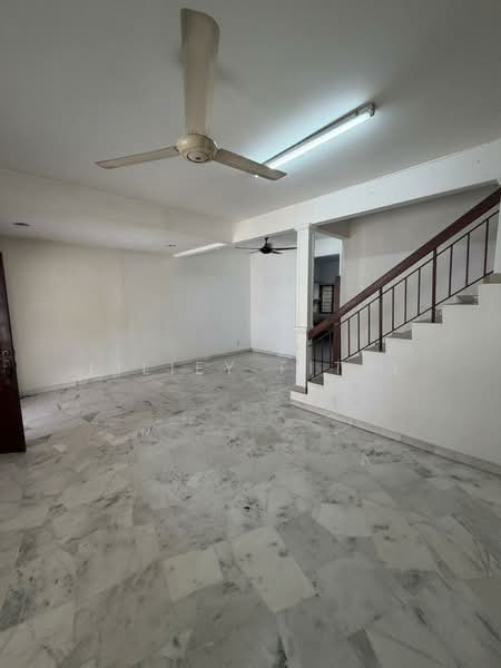 2-storey Terraced House for Sale in Usj 9 (Subang Jaya) - Liliey Fitri - Living Room - PropertyGuru.com.my