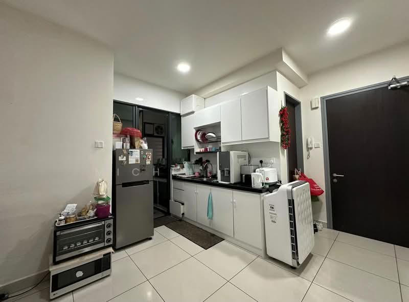 Service Residence for Sale at KL Traders Square - Michelle Tan - Kitchen - PropertyGuru.com.my