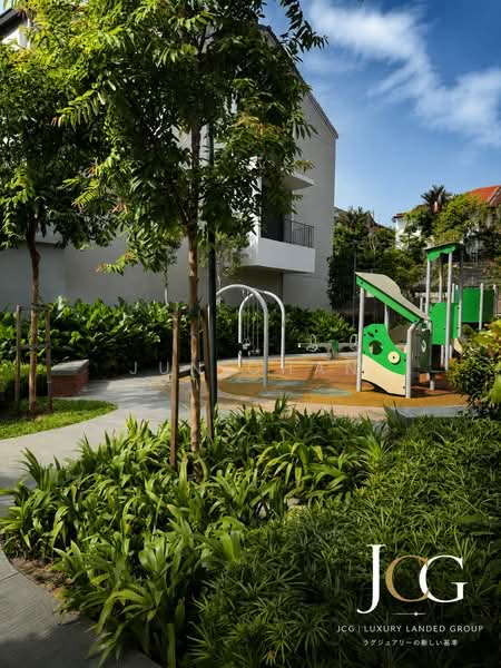 Terraced House for Rent in Taman Bukit Serdang (Seri Kembangan) - Jun Chan - Exterior - PropertyGuru.com.my