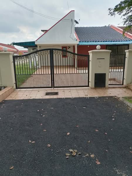 Rumah Teres 1 Tingkat untuk Disewa di SS17 (Subang Jaya) - Zeyang Ng - Exterior - PropertyGuru.com.my