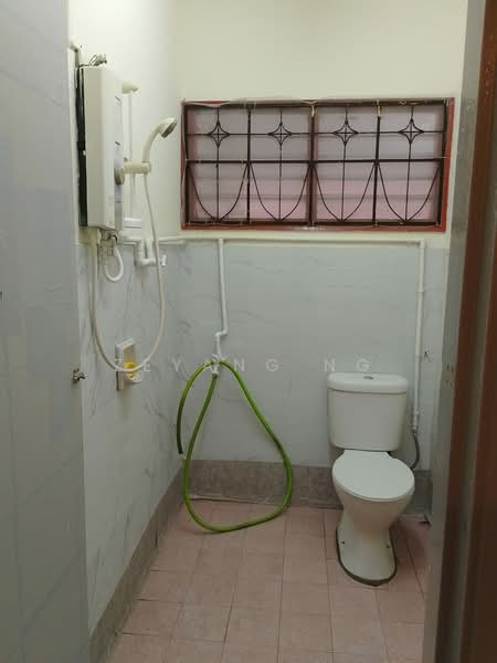 Rumah Teres 1 Tingkat untuk Disewa di SS17 (Subang Jaya) - Zeyang Ng - Bathroom - PropertyGuru.com.my