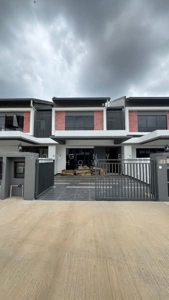 Rumah Teres 2 Tingkat untuk Disewa di Shah Alam (Selangor) - Vong Nyee How - Exterior - PropertyGuru.com.my