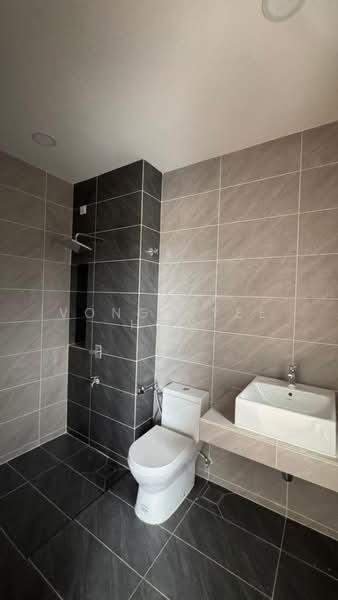 Rumah Teres 2 Tingkat untuk Disewa di Shah Alam (Selangor) - Vong Nyee How - Bathroom - PropertyGuru.com.my
