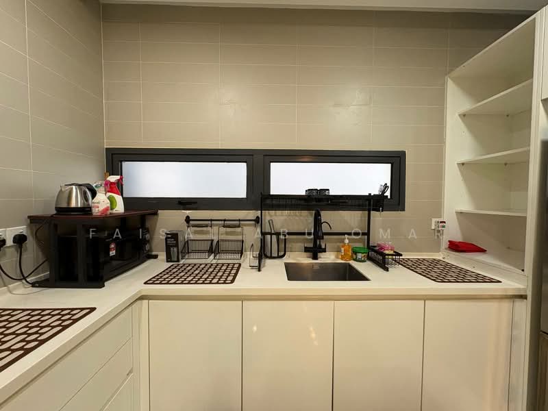 Condominium for Sale at The Veo - Faisal Abu Omar - Kitchen - PropertyGuru.com.my