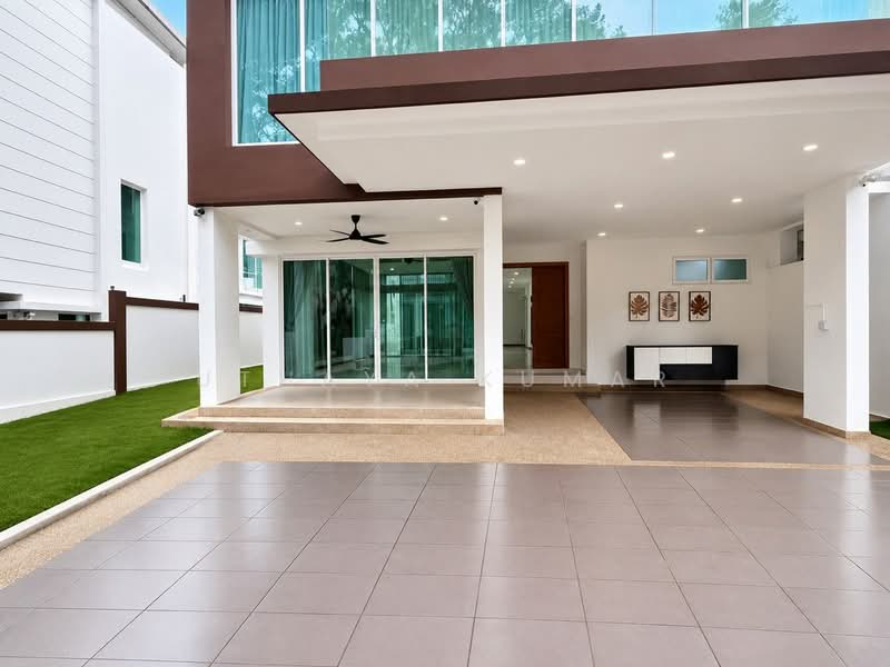Semi-Detached House for Sale in Petaling Jaya (Selangor) - Uthaya Kumar - Exterior - PropertyGuru.com.my