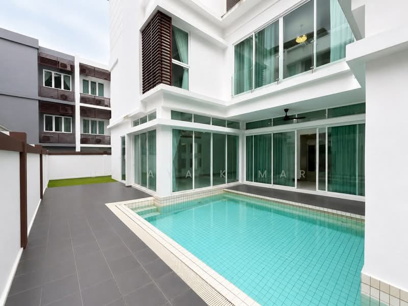 Semi-Detached House for Sale in Petaling Jaya (Selangor) - Uthaya Kumar - Exterior - PropertyGuru.com.my