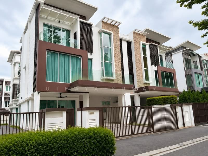 Semi-Detached House for Sale in Petaling Jaya (Selangor) - Uthaya Kumar - Exterior - PropertyGuru.com.my