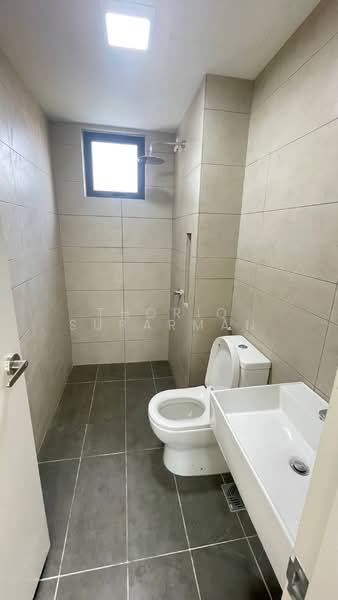 Kondominium untuk Disewa di M Adora - Thoriq Suparman - Bathroom - PropertyGuru.com.my