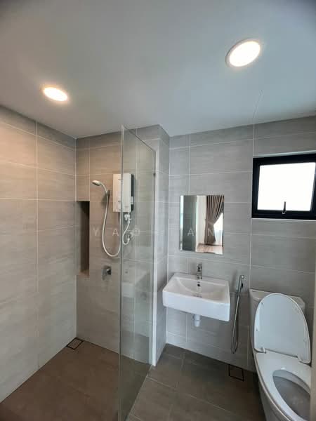 Servis Apartment untuk Disewa di SouthPlace Residences @ Tropicana Metropark - Yao Tan - Bathroom - PropertyGuru.com.my