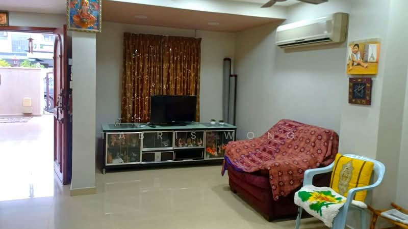 Rumah Teres untuk Disewa di Bandar Botanic (Klang) - Tabris Wong - Living Room - PropertyGuru.com.my