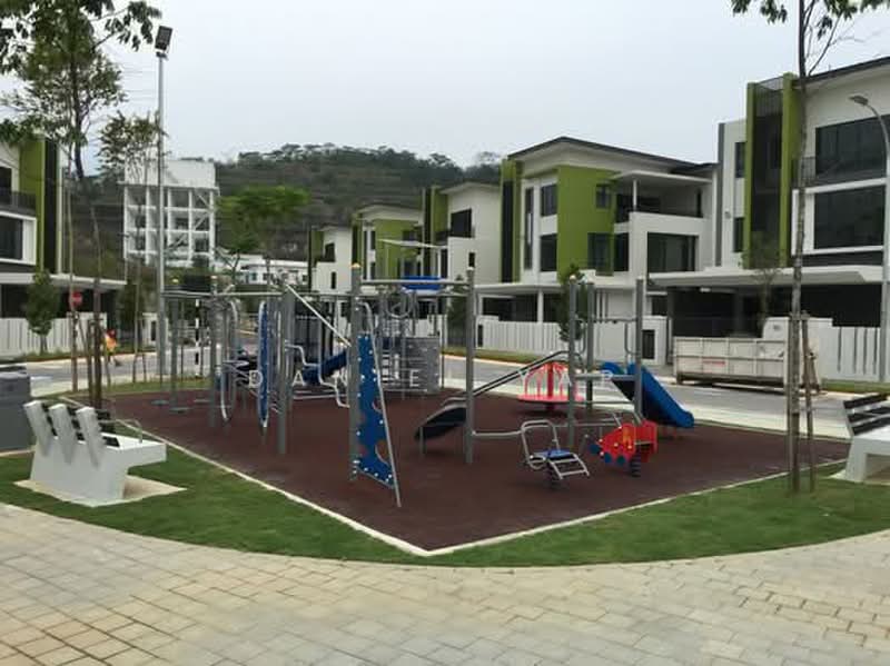 Rumah Banglo untuk Dijual di Kota Emerald (Rawang) - Daniel Yap - Exterior - PropertyGuru.com.my