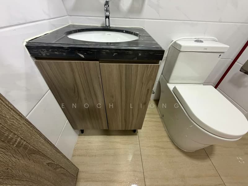 Servis Apartment untuk Disewa di Country Garden Central Park - Enoch Liong - Bathroom - PropertyGuru.com.my