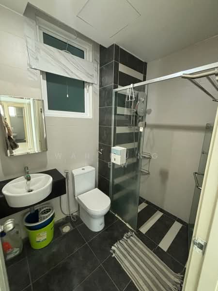Apartment for Rent at Central Residence @ Sungai Besi - Wan Hung Liew - Bathroom - PropertyGuru.com.my