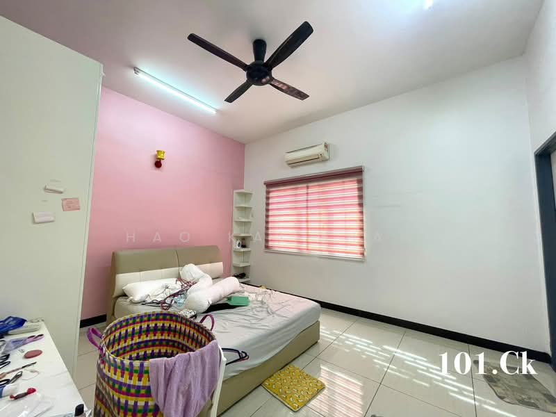 Semi-Detached House for Sale in Banting (Banting) - Hao Kai Khaw - Bedroom - PropertyGuru.com.my