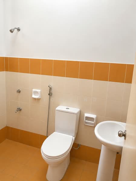 Rumah Teres 1 Tingkat untuk Dijual di Bandar Bukit Raja (Klang) - Fiona Ng - Bathroom - PropertyGuru.com.my