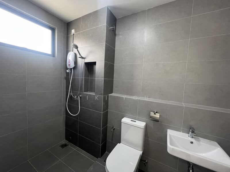 Rumah Teres 2 Tingkat untuk Disewa di Telok Panglima Garang (Selangor) - Miki You - Bathroom - PropertyGuru.com.my