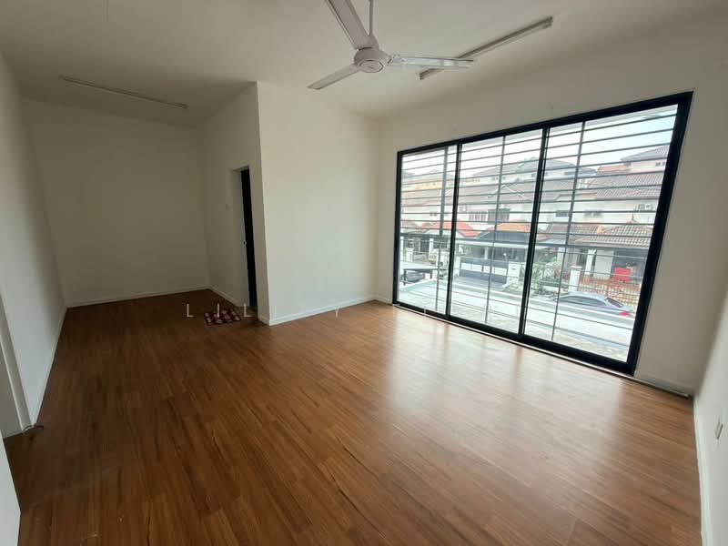 2-storey Terraced House for Sale in Bandar Country Homes (Rawang) - Liliey Fitri - Living Room - PropertyGuru.com.my