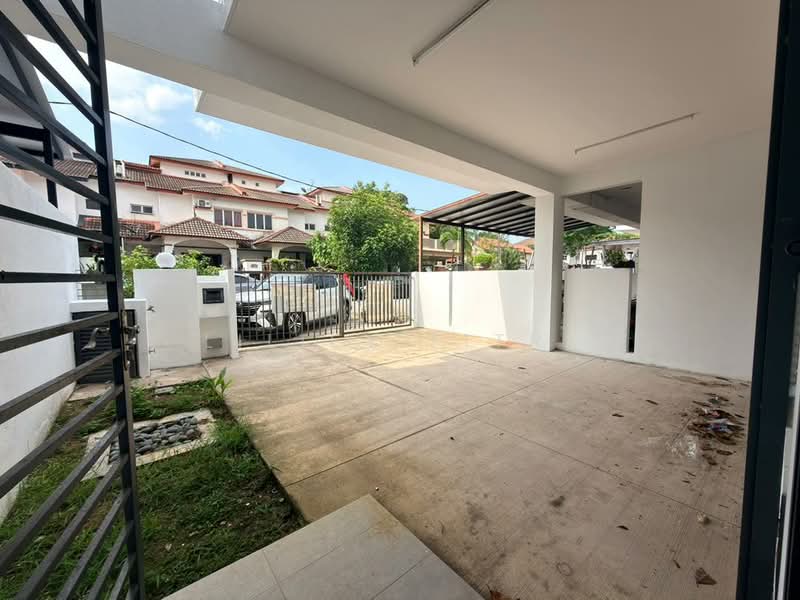 2-storey Terraced House for Sale in Bandar Country Homes (Rawang) - Liliey Fitri - Exterior - PropertyGuru.com.my