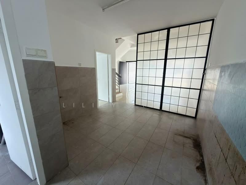 2-storey Terraced House for Sale in Bandar Country Homes (Rawang) - Liliey Fitri - Entrance - PropertyGuru.com.my