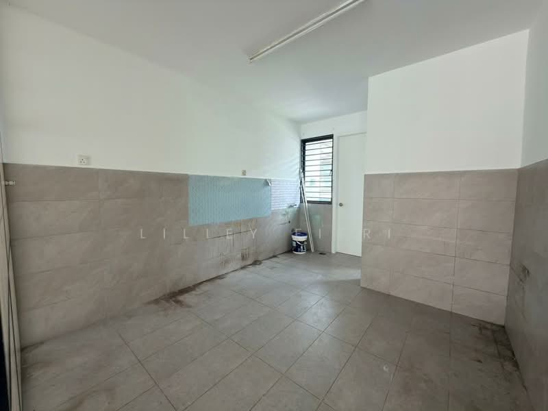 2-storey Terraced House for Sale in Bandar Country Homes (Rawang) - Liliey Fitri - Kitchen - PropertyGuru.com.my