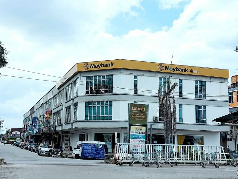Shop for Sale in Ipoh (Perak) - Marcus Seng - Exterior - PropertyGuru.com.my