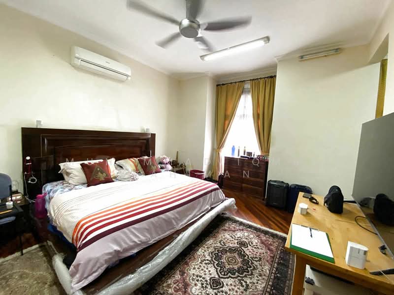 Bungalow for Sale in Seksyen 27 (Shah Alam) - Muhammad Iqmal Rahiman - Bedroom - PropertyGuru.com.my