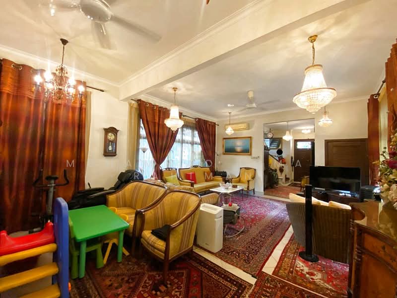 Bungalow for Sale in Seksyen 27 (Shah Alam) - Muhammad Iqmal Rahiman - Living Room - PropertyGuru.com.my