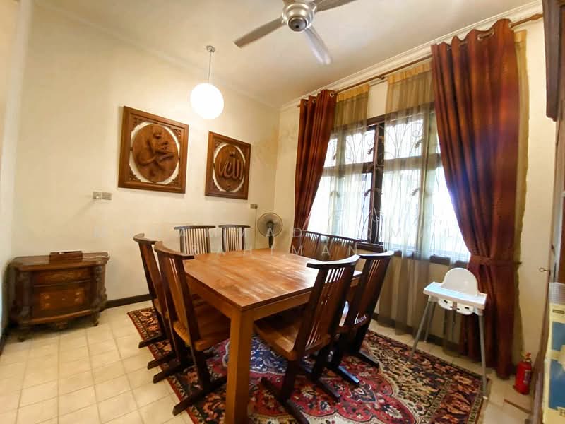 Bungalow for Sale in Seksyen 27 (Shah Alam) - Muhammad Iqmal Rahiman - Dining Room - PropertyGuru.com.my