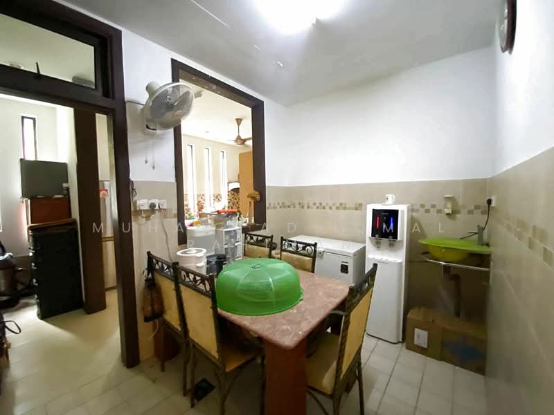 Bungalow for Sale in Seksyen 27 (Shah Alam) - Muhammad Iqmal Rahiman - Kitchen - PropertyGuru.com.my